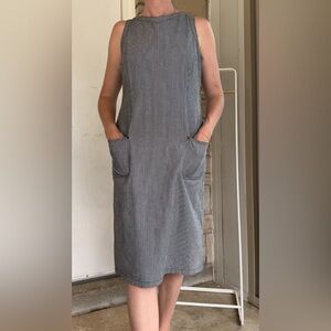 Vintage Liz Claiborne Tiny houndstooth sleeveless dress